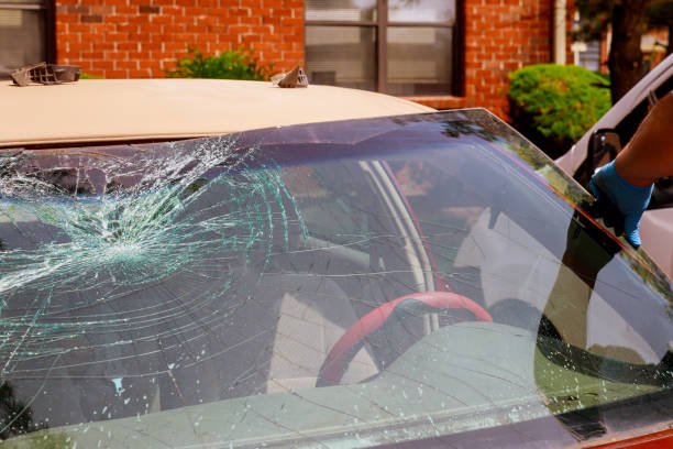 Auto Glass Repair in Long Beach, CA